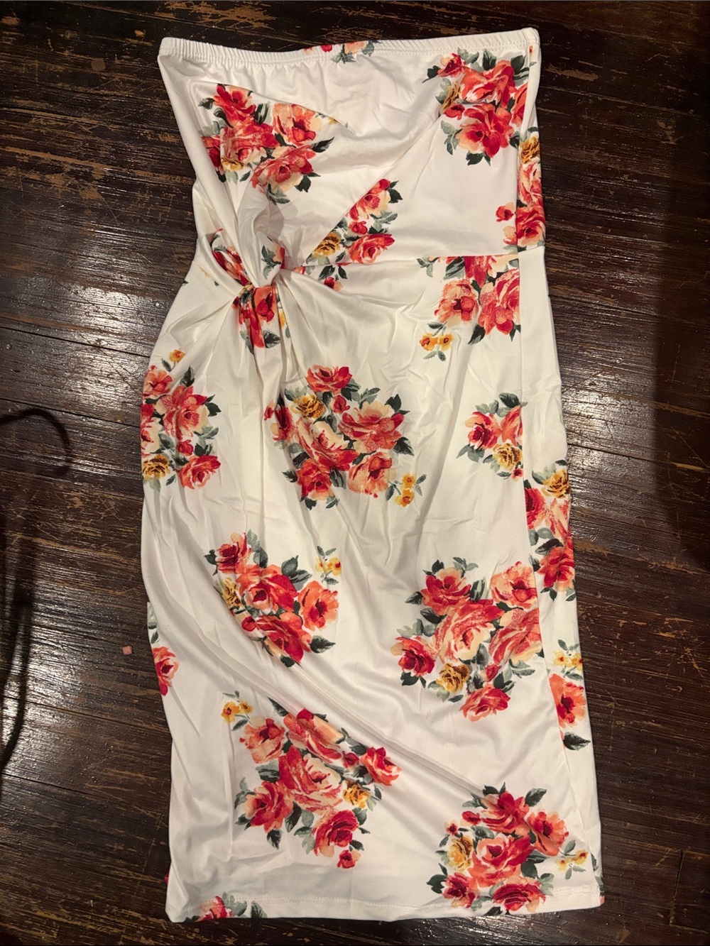 Floral Twist-Front Strapless Dress in White with Red Bloom Size small